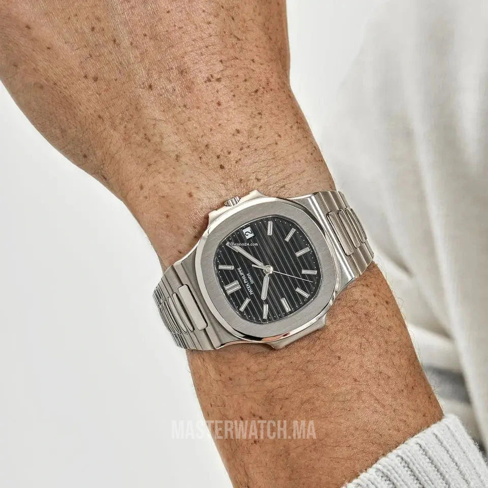 PP Nautilus 40mm Black Dial